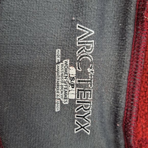 SOLD-Women's Arcteryx Covert Hoody - Picture 2 of 4
